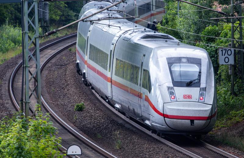 Bahnfahren: Unfreiwilliges Achtsamkeitstraining