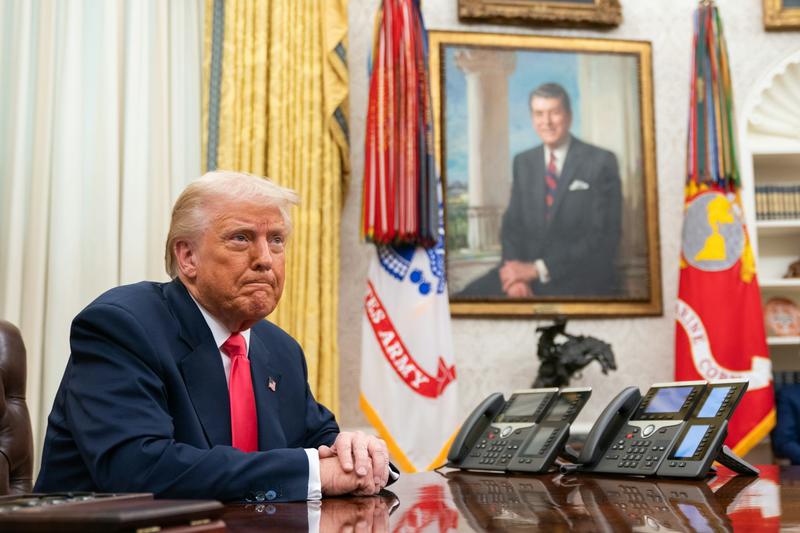Like Reagan, Trump is slashing US environment regulations, but his strategy may have a far deeper impact