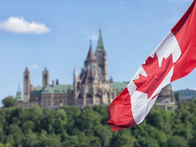 Servicing Canada's ballooning debt now costs $2,000 per citizen, per year