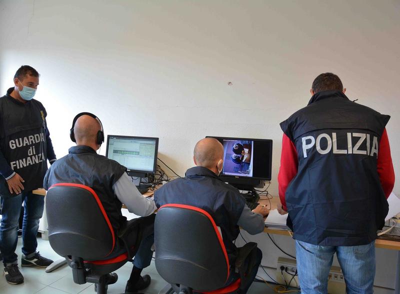 Lo spregiudicato sistema delle mazzette per le revisioni a Ferrara