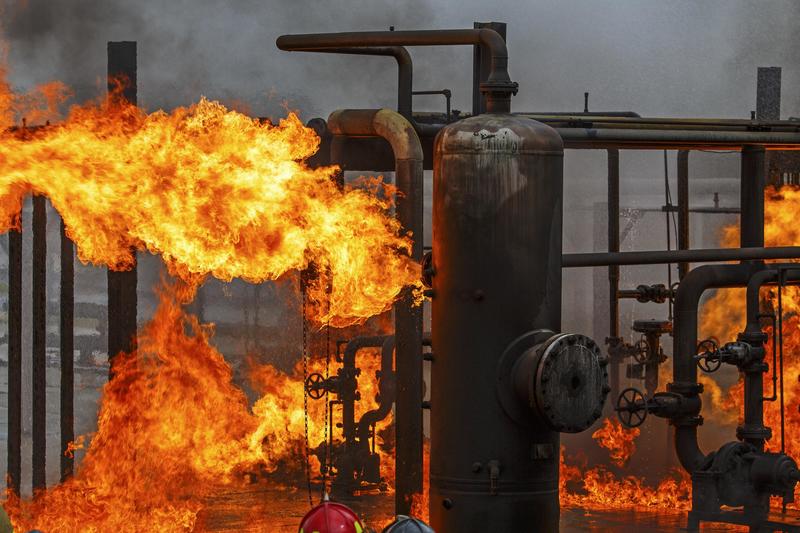 Russia senza benzina, lo scacco dei Flamingo di Kiev che agita il Cremlino /
