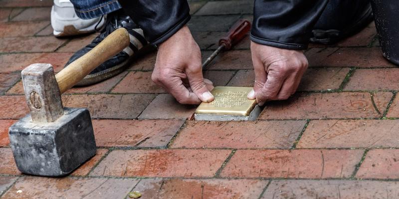 30 neue Stolpersteine für Magdeburg
