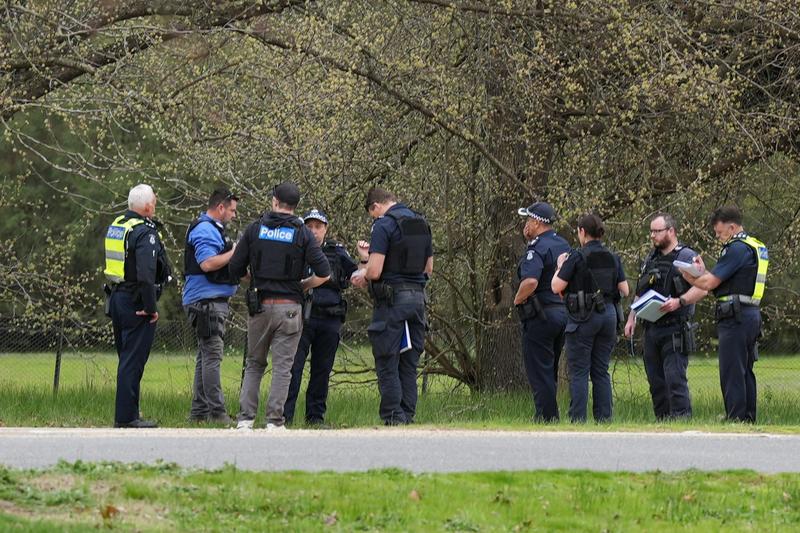 Why are police a target for sovereign citizen violence?