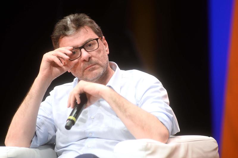 Cosa ci sarà nella Manovra per le imprese. Utili reinvestiti? Meno Ires. Sconti su premi e contratti