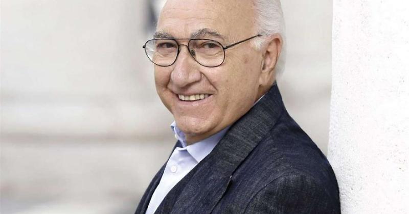 A Pippo Baudo e alle sue (rare) istantanee senza ossequio