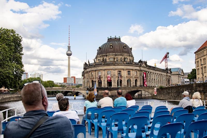 Bootsfahrt für Besserwisser: Was ich auf einer Berlin-Kreuzfahrt über die Stadt lernte