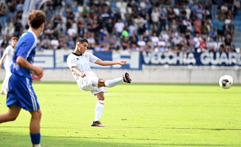 Spal, mediana da serie D. Sei giocatori per tre posti