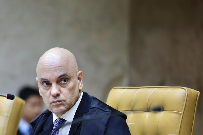 Pedido do PT: 5 ilegalidades do cerco de Moraes contra Bolsonaro