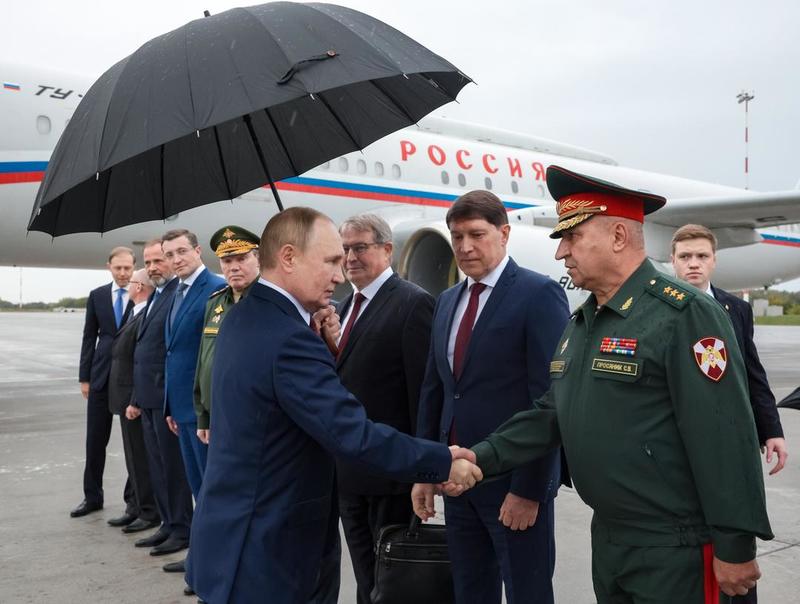Putin tenker ikke fred. Han tenker et nytt supervåpen