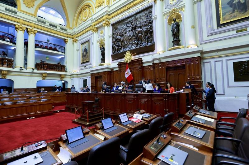 ¿Nos quedamos? Resiste