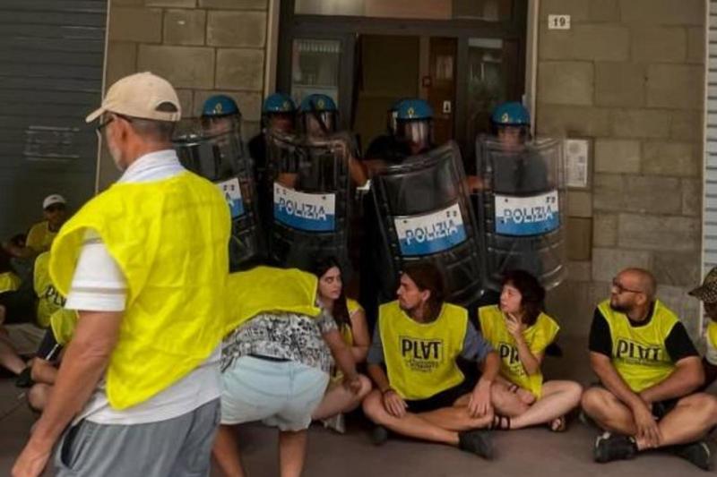 Sfratto in via Cherubini a Bologna: tensioni tra attivisti e polizia