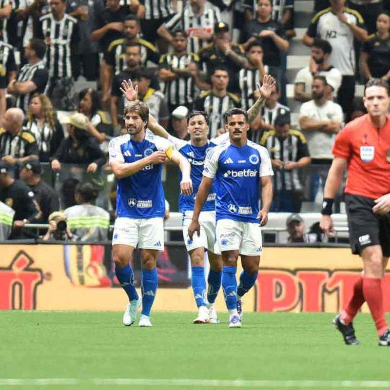 KJ e FB dão vitória à Raposa que vai para o Mineirão com vantagem gigante