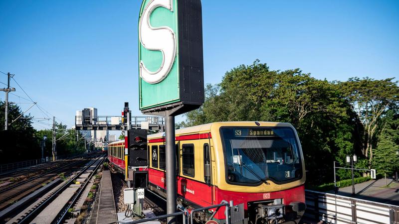 Endstation Betriebsstörung : Die S-Bahn fährt schon in die nächste Krise