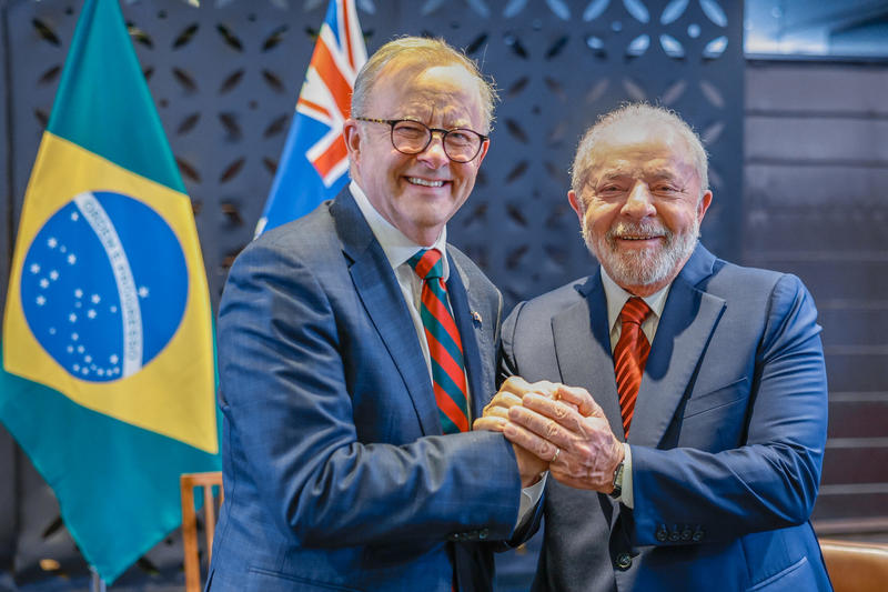 Lula e seu doppelgänger australiano: unidos pela agenda abortista