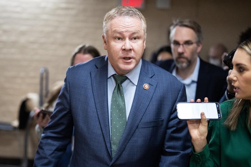 Hundreds Swarm GOP Town Hall and Break Out in Chants of “Tax the Rich”