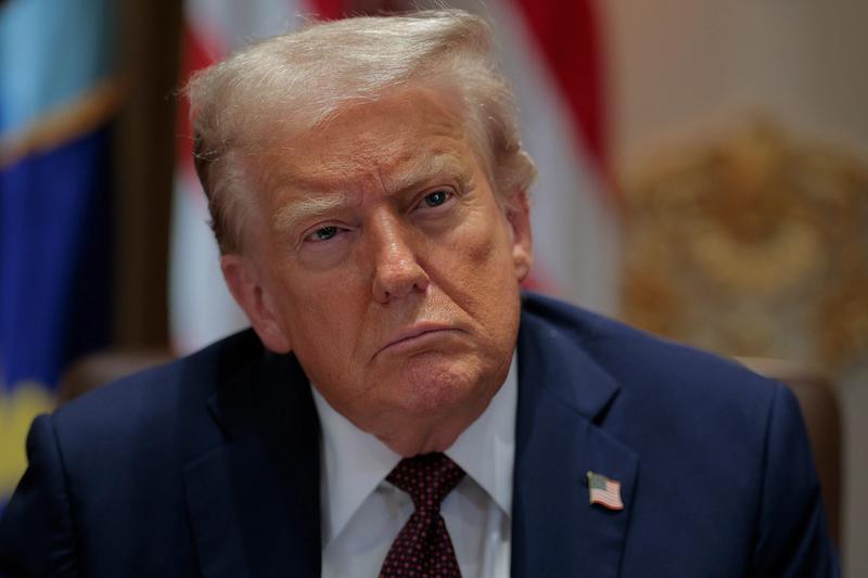 Midterm tea leaves say Trump can upend political history — again