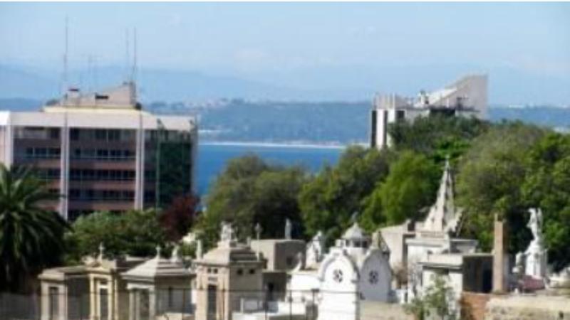 Crónicas y relatos de la migración: Cementerio de disidentes