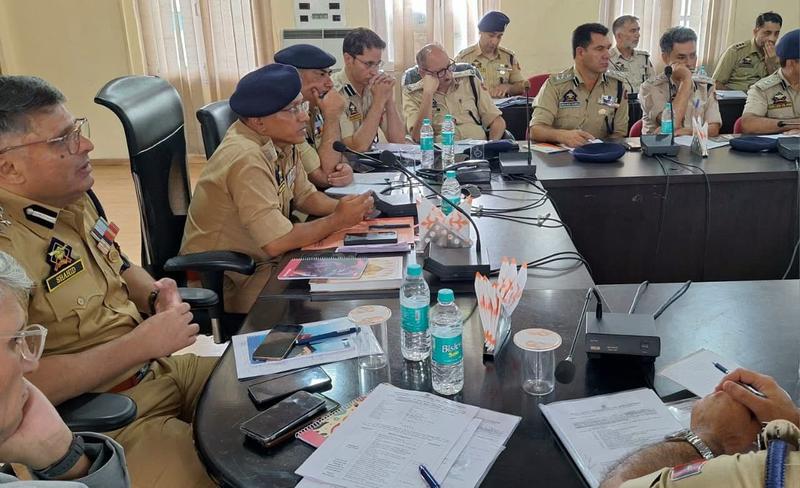 ADGP Armed Chairs Preparatory Meetings for ‘Jashn-e-Dal 2025’; ‘Run for Unity, Kashmir Marathon 2025’