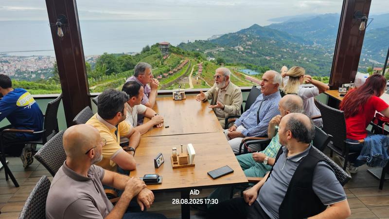 Ali Rıza Demircan Hocamızla Rize’nin Yeşilinde İlmin ve Muhabbetin Sofrası