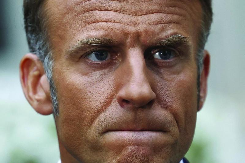 “Bienvenue cousins”: ora la Francia scopre il debito all’italiana