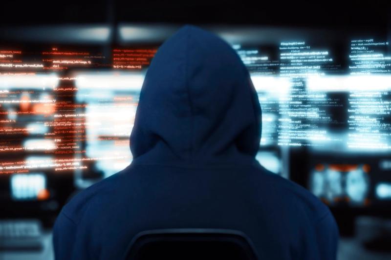 Salgono del 45,5% gli attacchi informatici alle aziende