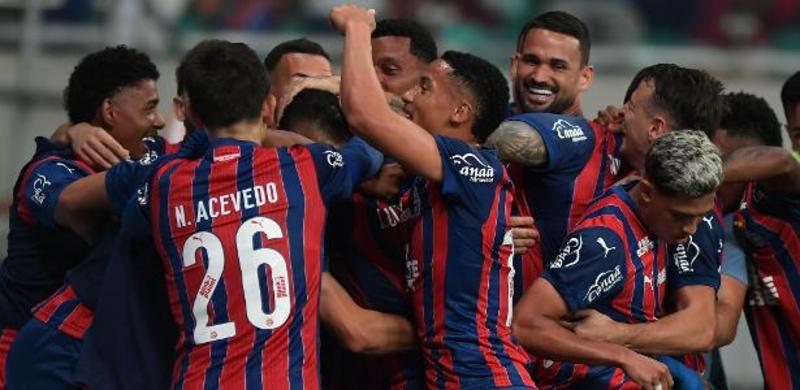 Sem merecer, Bahia faz valer o fator casa