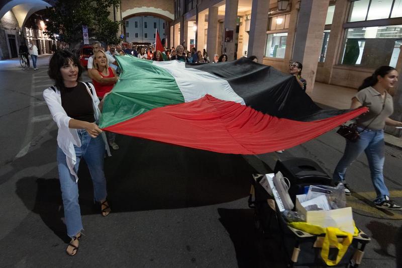 Ferrara, corteo ProPal con polemiche