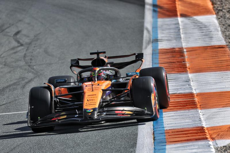 Piastri piazza il giro perfetto e fa pole davanti a Norris e Verstappen. Male le Ferrari. La griglia di partenza