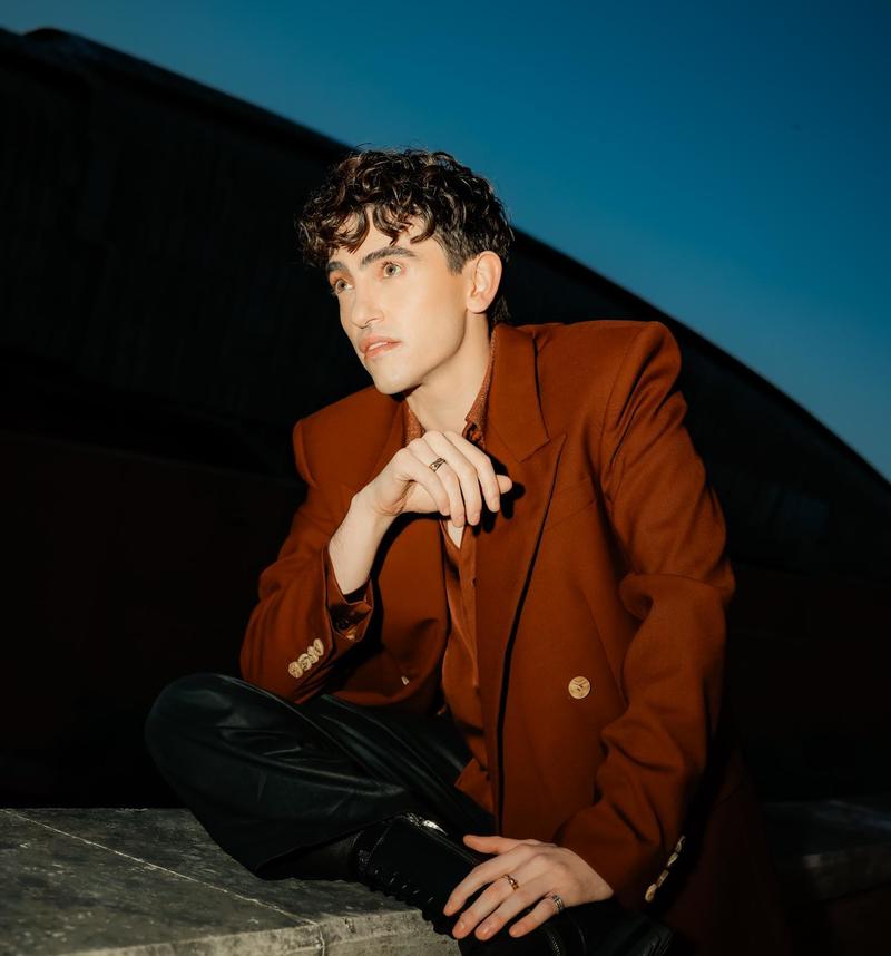 Michele Bravi rompe il silenzio : 