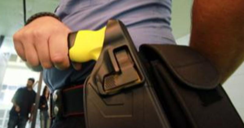 Il Taser: quando la sicurezza è ostaggio della polemica