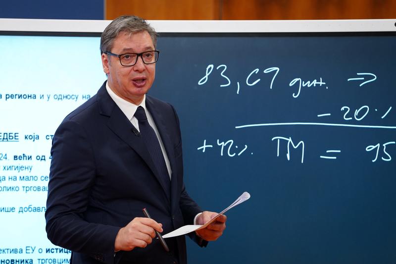 Vučić piše pisma čitalaca: Dragi Bravo…