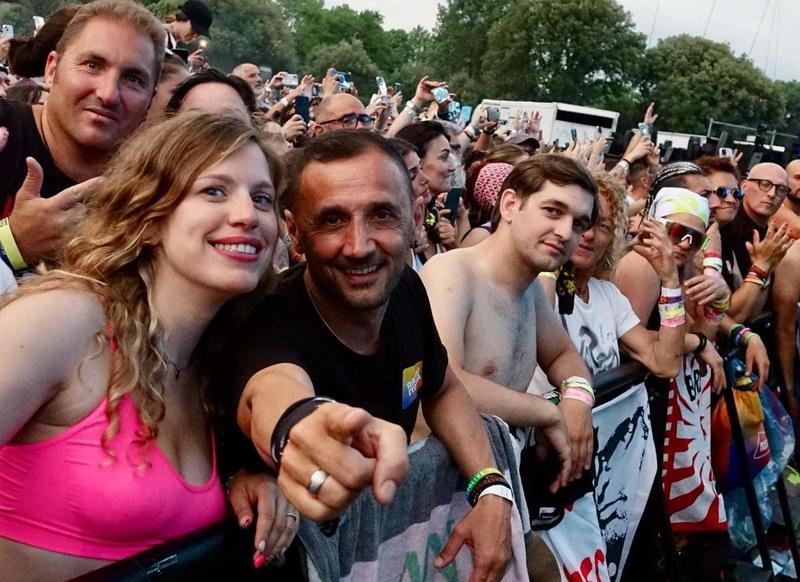 Investita dopo il concerto di Vasco. Perde i sensi e finisce in ospedale. Ma i vigili la multano: 