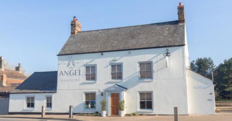 Award-winning pub reopens for Sunday roasts after water damage
