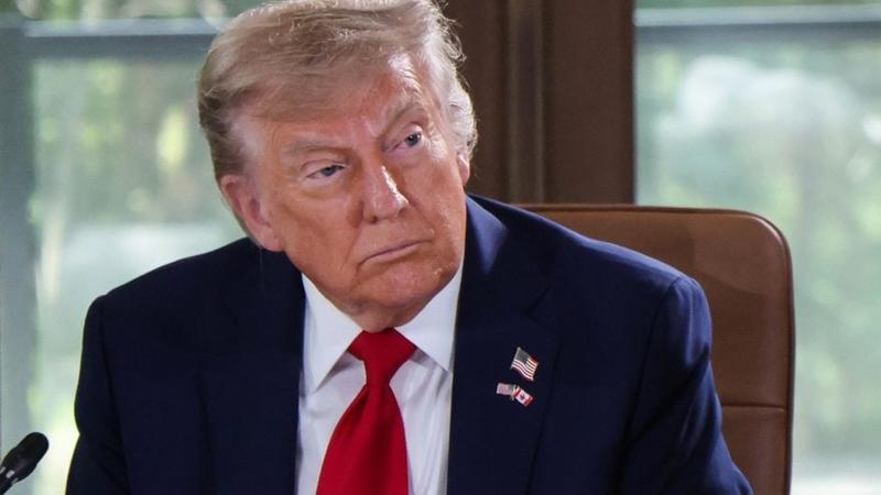 Tramp ukida više od 500 radnih mesta u Glasu Amerike i matičnoj agenciji