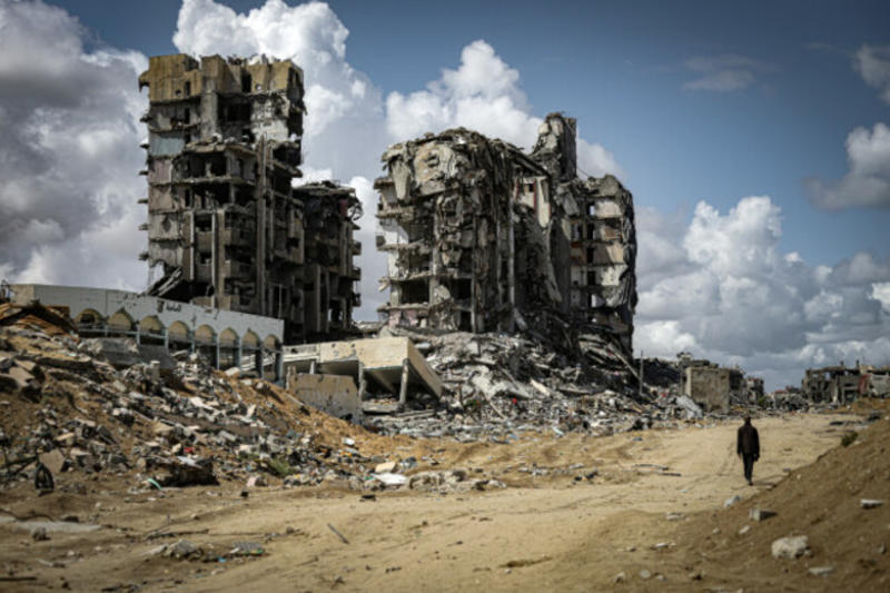 'This city has become a city of ghosts': The photo diary of a journalist killed in Gaza