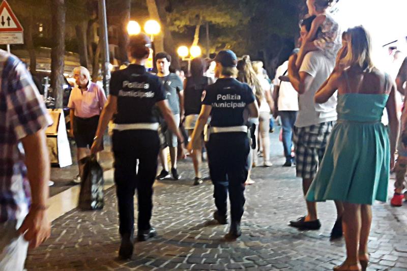 Pallinari, prostitute e ‘okkupanti’: raffica di arresti e denunce a Rimini