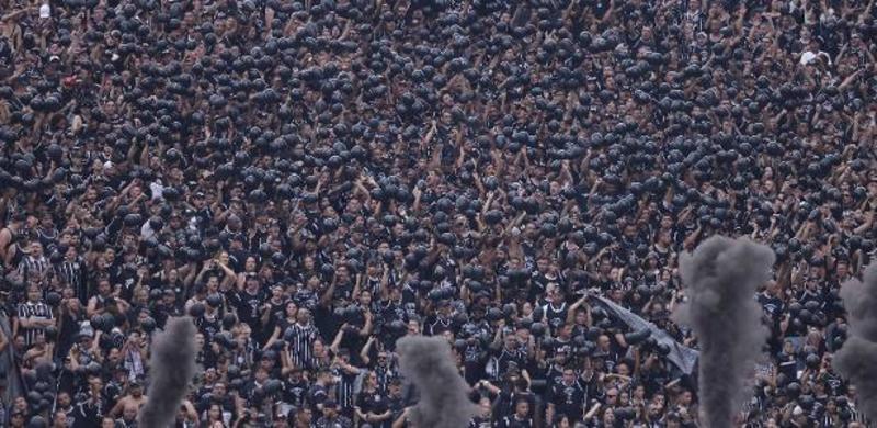 O Corinthians é a sua gente e não seus dirigentes