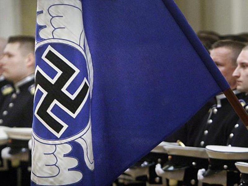 La Finlandia rinuncia alle svastiche (ma non erano naziste)