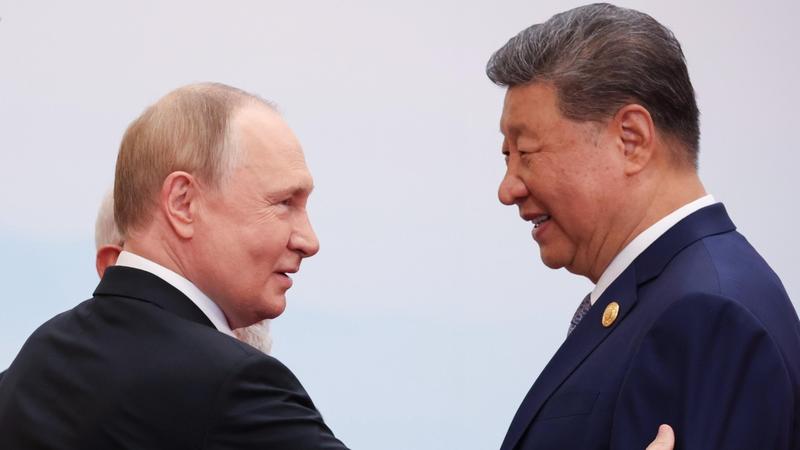 Xi sulle orme di Mao: ma ora la Russia è una «colonia» cinese