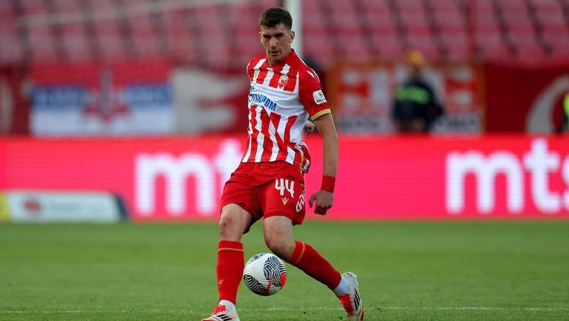 Zvezdin defanzivac novo pojačanje Bornmuta