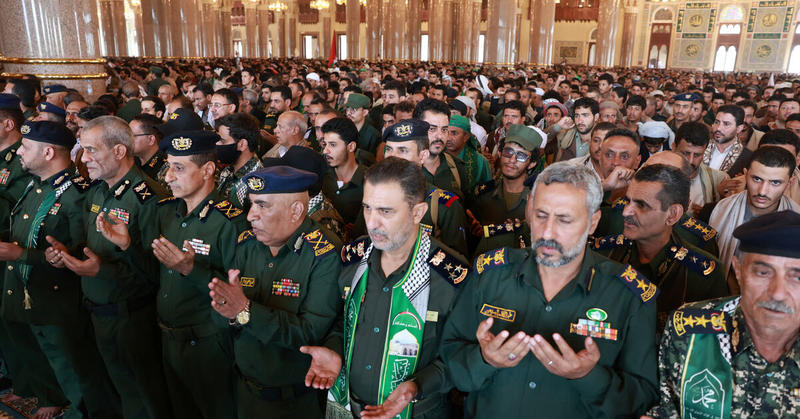Thousands attend funeral of Houthi leaders killed by Israeli strike, vow revenge