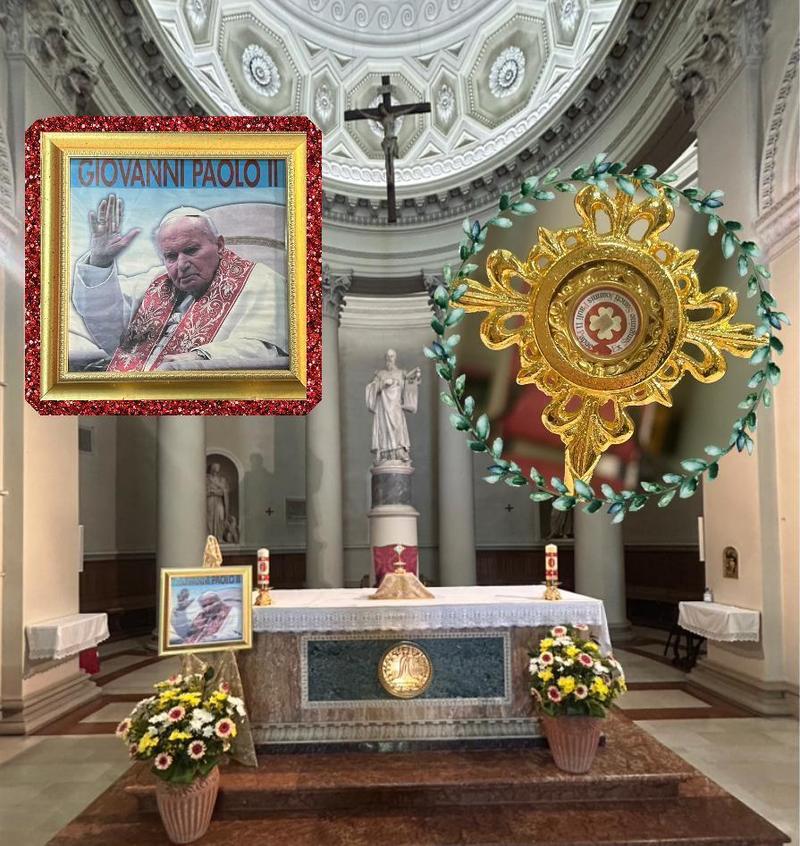 Da Cracovia una reliquia di Papa Giovanni Paolo II. Un dono già esposto nella Basilica del Santo