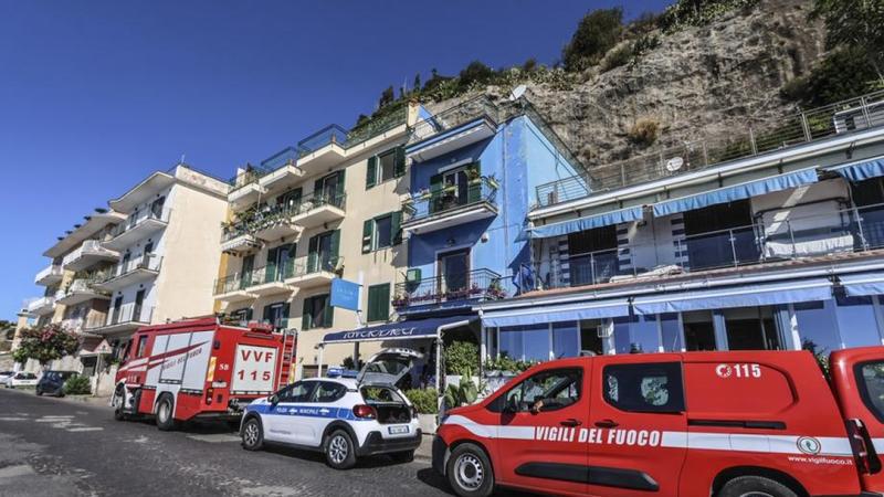 Campi Flegrei, per le scosse cede costone a Pozzuoli:Â evacuato edificio,Â nove famiglie senza casa