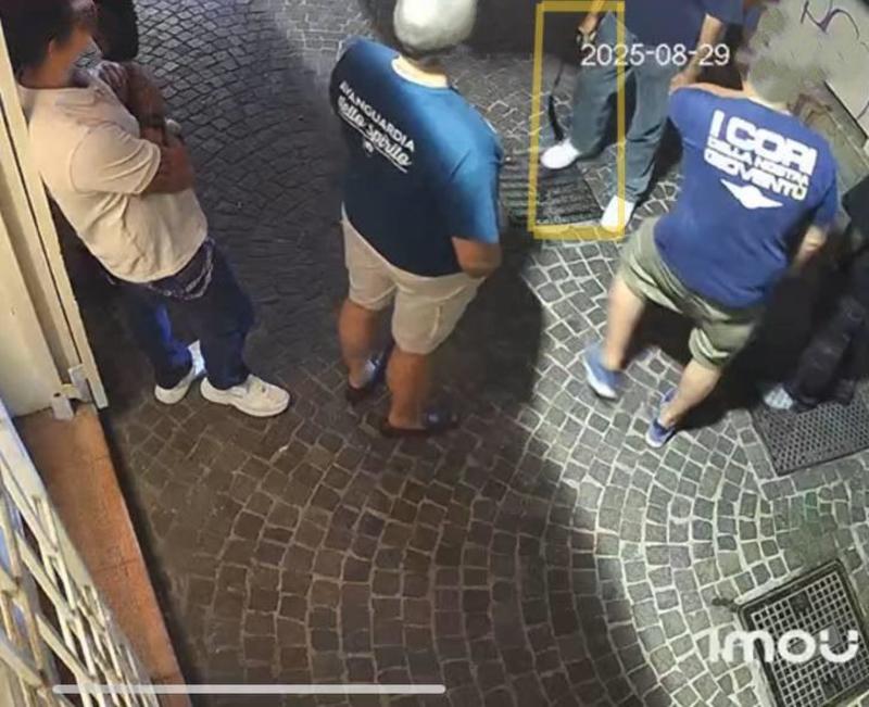 Indagini su CasaPound, insulti razzisti a tre giovani. Il sindaco: “Adesso basta”