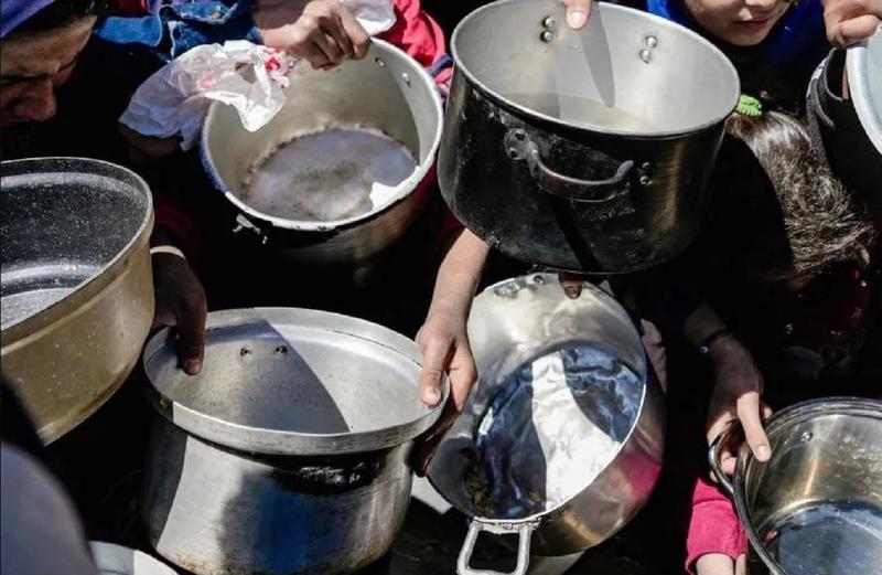 En Gaza, incluso el coste de una tumba se ha convertido en un lujo
