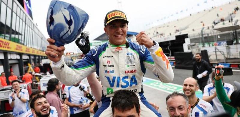 Hadjar deveria temer uma promoção para correr ao lado de Verstappen?