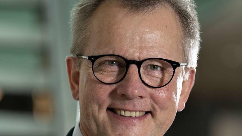 Træklatring eller socialdemokratisk strudsepolitik