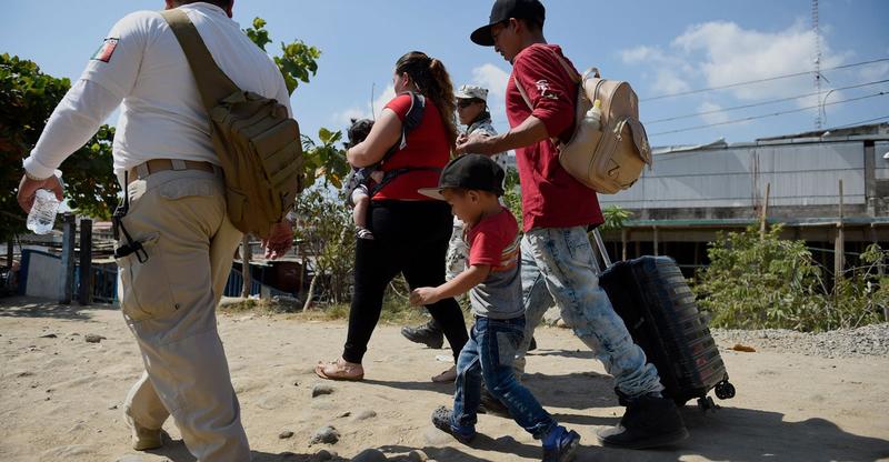 14,000 Migrants Turn Back Amid News of Closed Border, Report Finds