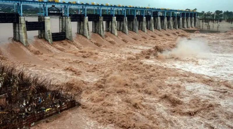 Water level swells in major Jammu rivers, schools shut