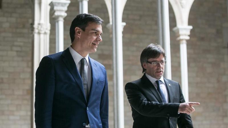 Pleitesía a Carles Puigdemont